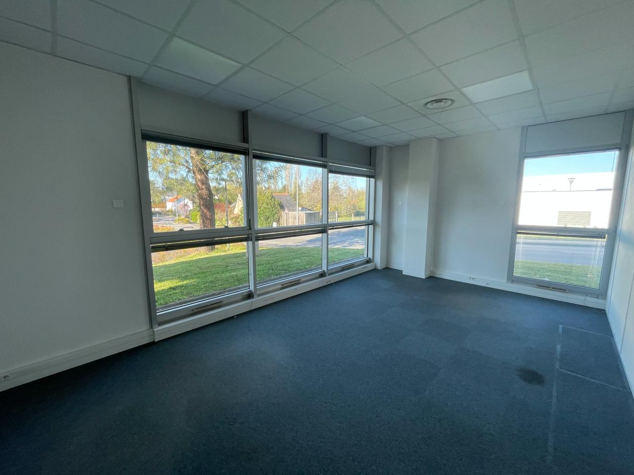 Bureau Nantes 253m² Location bureau Nantes Loire-Atlantique OLBUR2530789 3